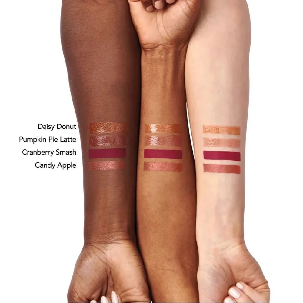 Buxom Full-On plumping lip cream in pumpkin pie latte
